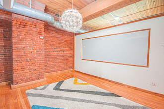 322 Water St, Vancouver, BC for lease Interior Photo- Image 2 of 5