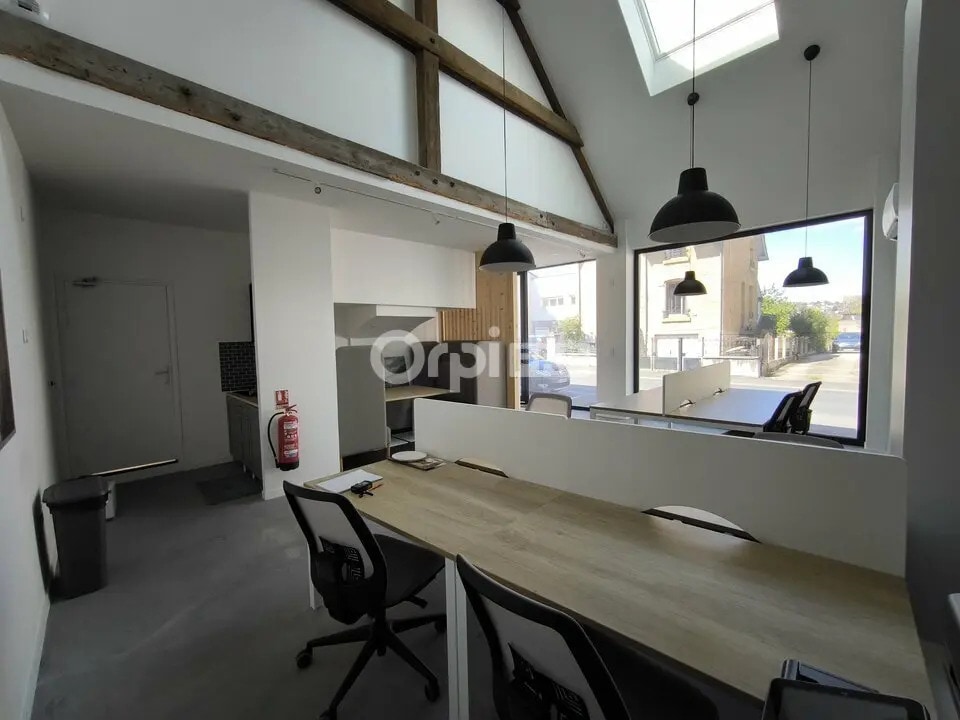 Office in Brive-la-Gaillarde for sale Interior Photo- Image 1 of 4