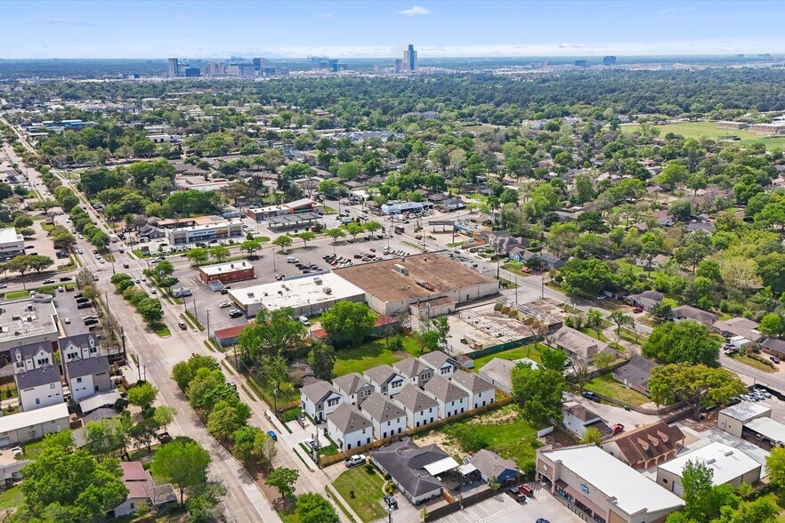 2131 Blalock Rd, Houston, TX for sale - Aerial - Image 2 of 25