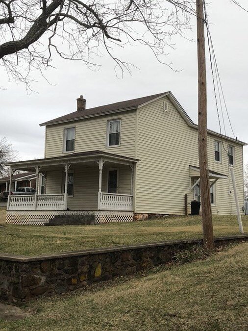 7208 Opal Rd, Warrenton, VA 20186