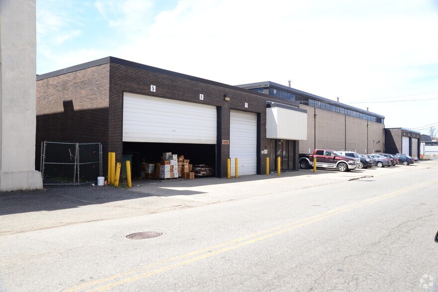 2043 83rd St, North Bergen, NJ for lease - Building Photo - Image 3 of 3