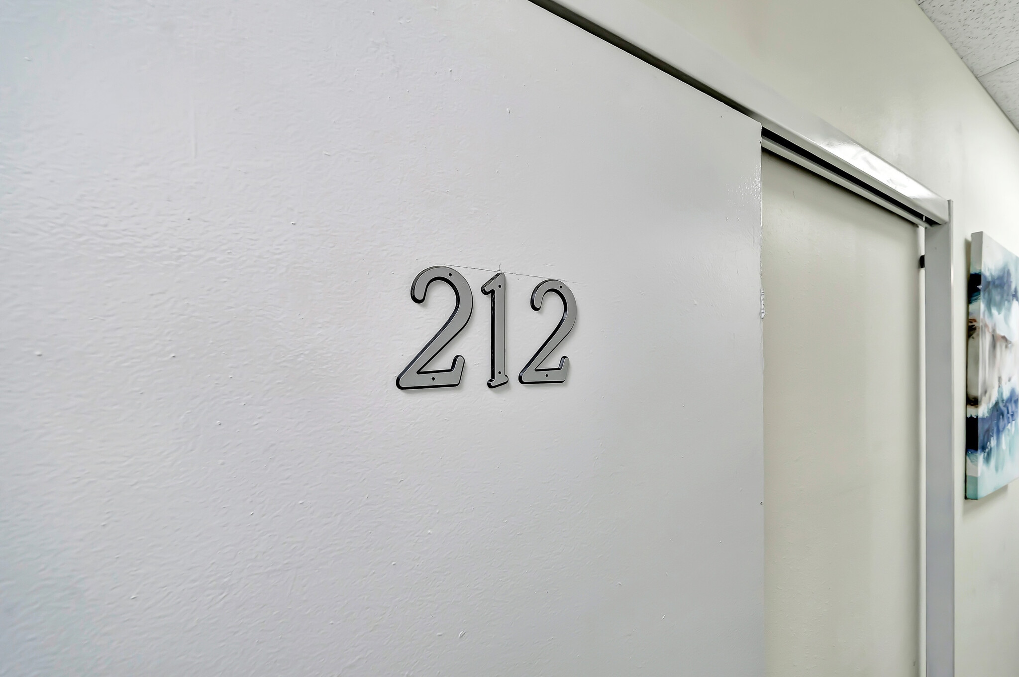 14553 Delano St, Van Nuys, CA for lease Interior Photo- Image 1 of 6
