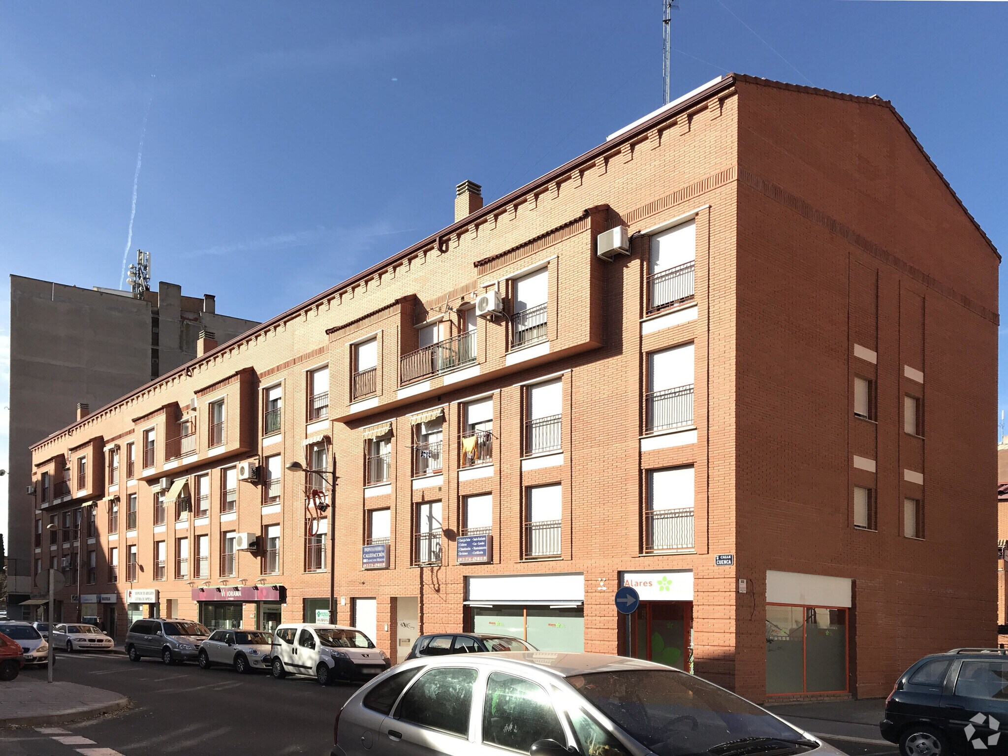 Calle Cuenca, 14, Azuqueca de Henares, Guadalajara for sale Primary Photo- Image 1 of 1