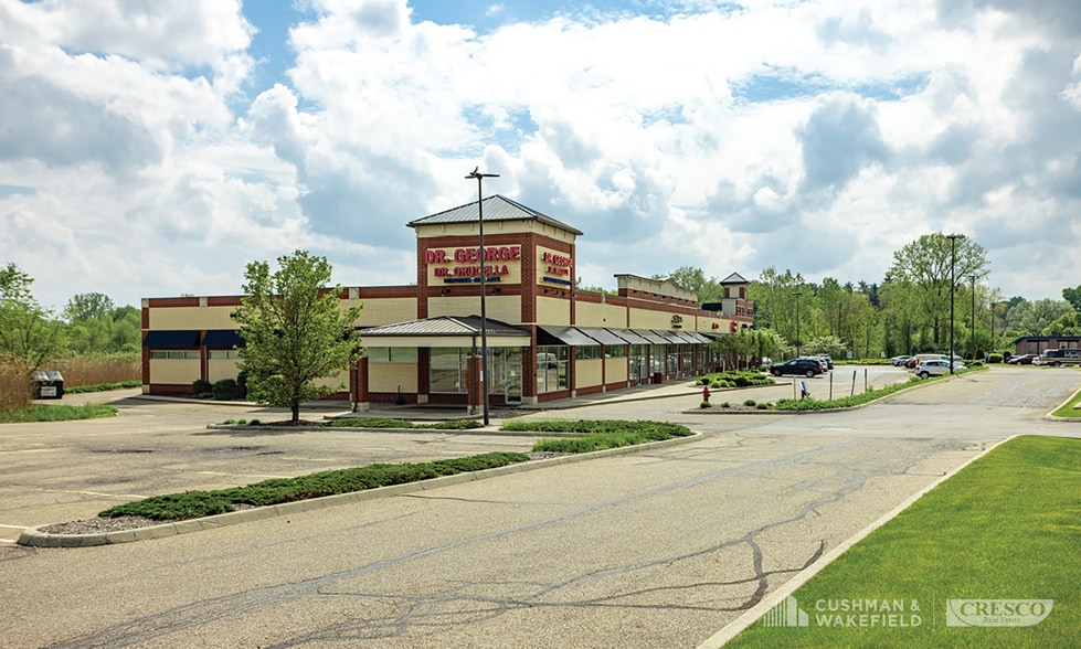 620 Ridgewood Rd, Akron, OH for lease - Building Photo - Image 3 of 5