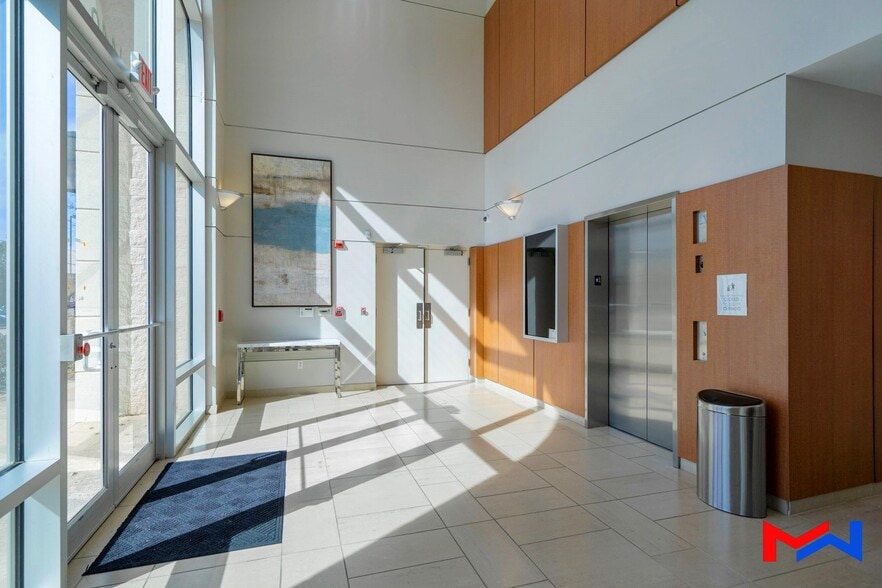 1449 Highway 6, Sugar Land, TX for lease - Building Photo - Image 3 of 7