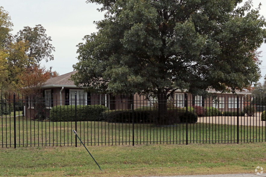 6510 E 24th St, Tulsa, OK for lease - Building Photo - Image 3 of 27