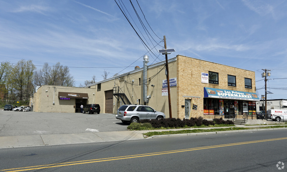 441-449 E 1st Ave, Roselle, NJ for lease - Building Photo - Image 2 of 10