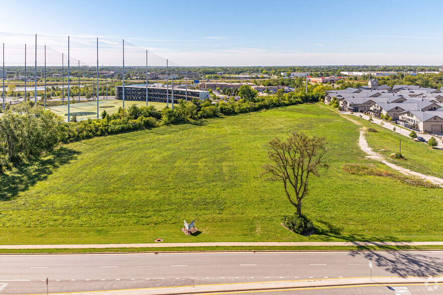 30W225 Ferry Rd, Warrenville, IL for sale - Aerial - Image 2 of 11