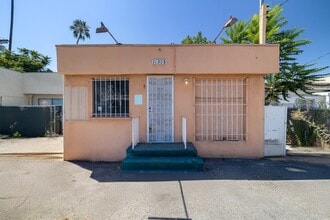 11306 Burbank Blvd, North Hollywood, CA for lease Interior Photo- Image 1 of 5