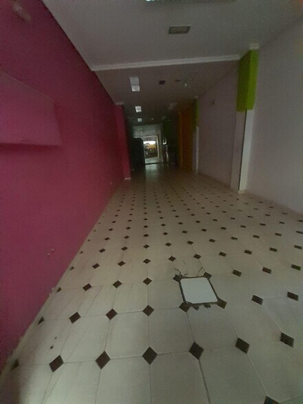 Retail in Cáceres for sale - Building Photo - Image 2 of 14