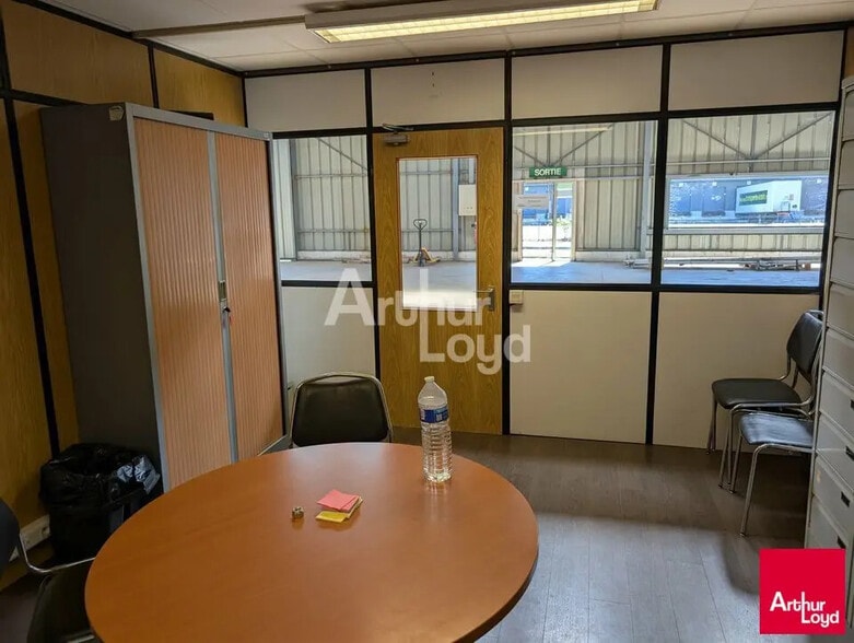 Flex in Le Rheu for sale - Interior Photo - Image 2 of 8