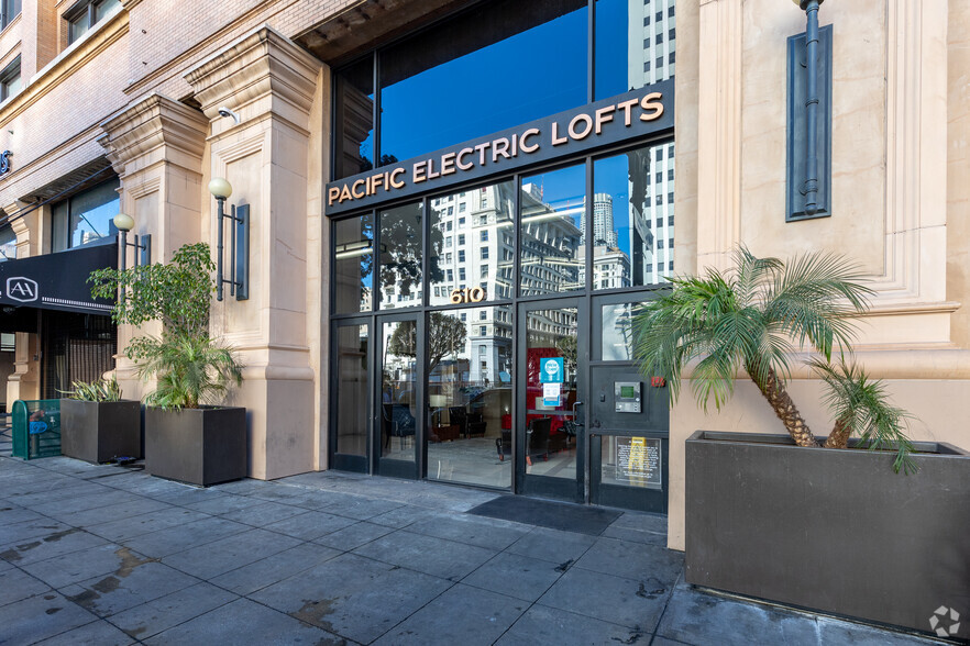 610 S Main St, Los Angeles, CA for lease - Building Photo - Image 3 of 128