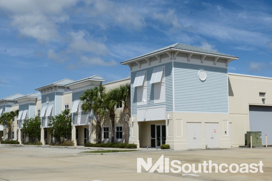 3200 Saint Lucie Blvd, Fort Pierce, FL for lease - Building Photo - Image 1 of 6