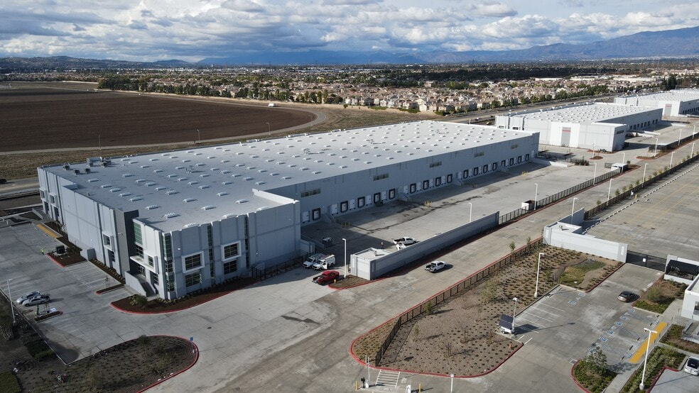 4953 E Euclid Ave, Ontario, CA for lease - Building Photo - Image 2 of 29