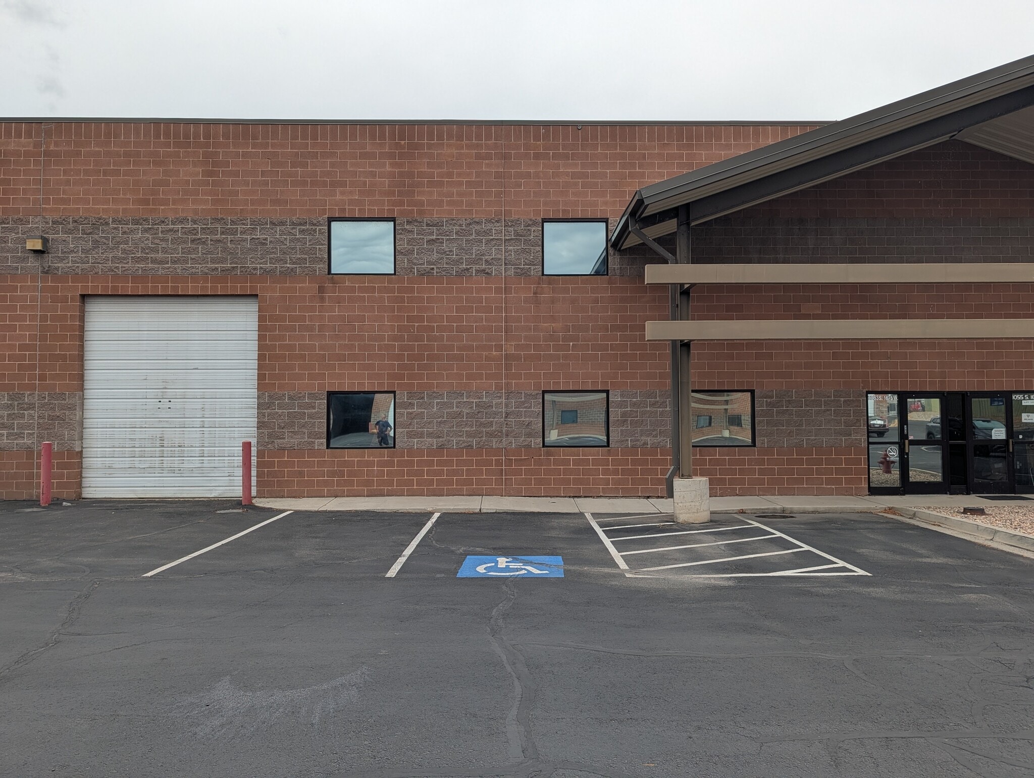 1053-1087 S 1675 W, Orem, UT for lease Interior Photo- Image 1 of 19