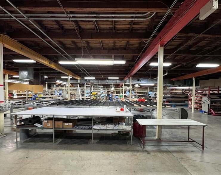 1139 Mcdermot Av, Winnipeg, MB for sale - Interior Photo - Image 2 of 2