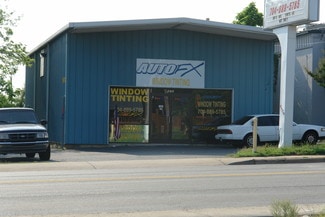 More details for 210 N Polk St, Pineville, NC - Retail for Sale