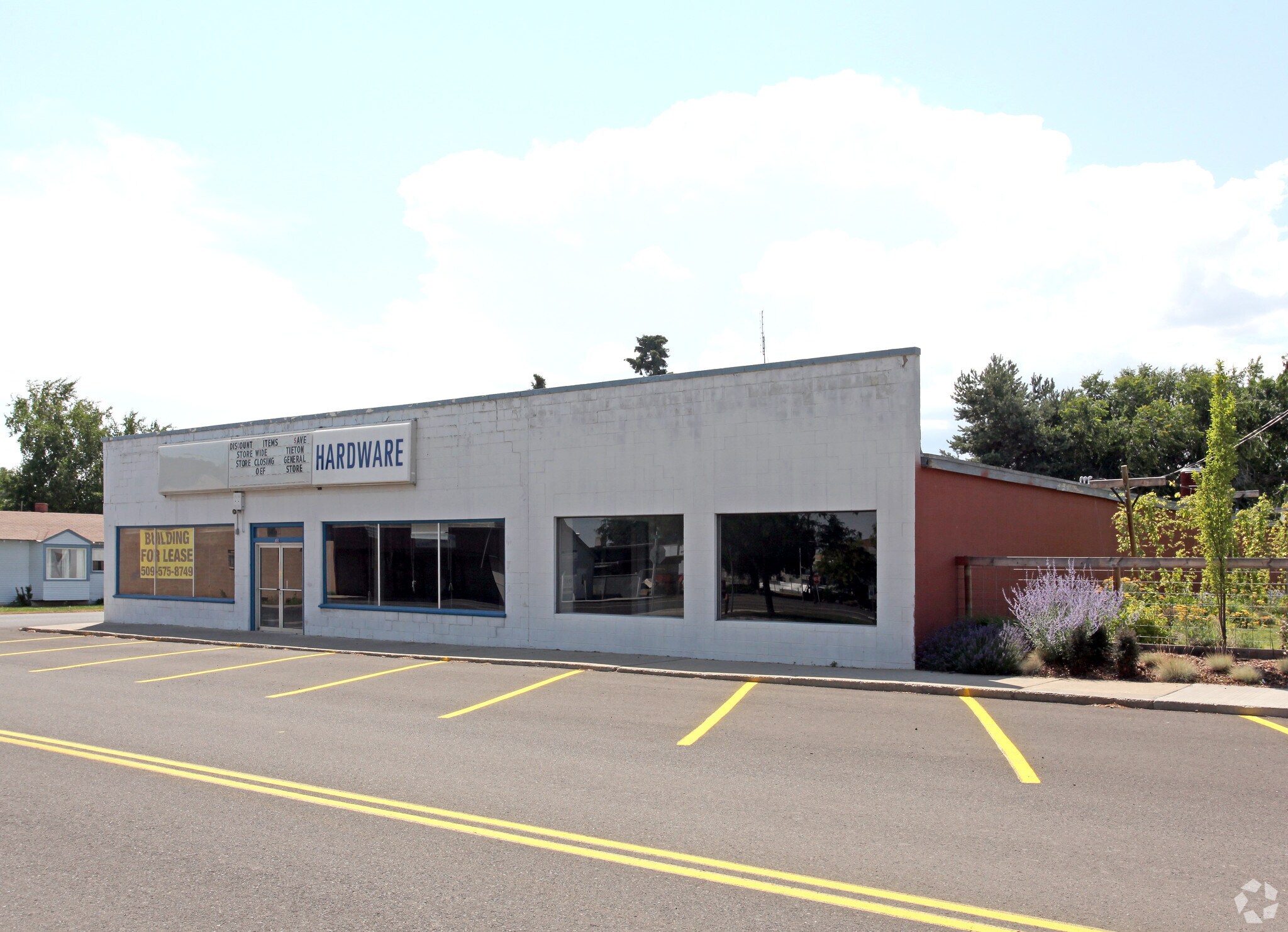 601 Elm St, Grandview, WA for sale Primary Photo- Image 1 of 1