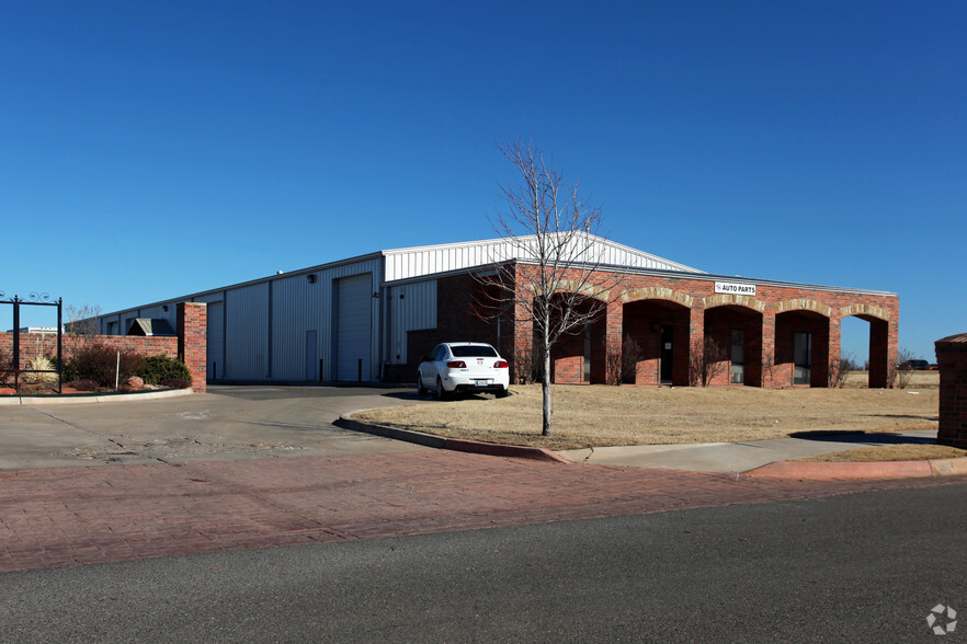 625 Enterprise Dr, Edmond, OK for lease - Building Photo - Image 1 of 6