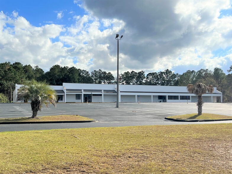 1327 W Jackson St, Thomasville, GA for lease - Building Photo - Image 2 of 4