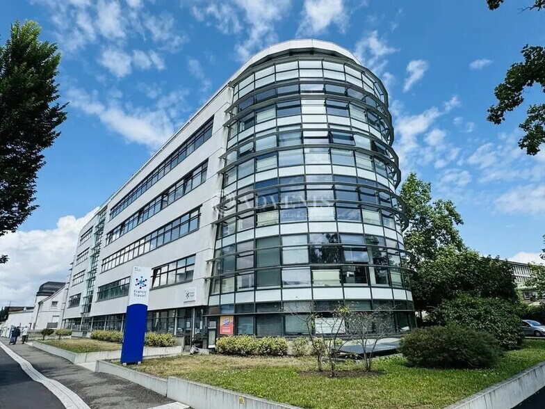 Office in Strasbourg for lease - Building Photo - Image 1 of 12