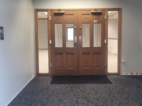 100 E Sunset Dr, Waukesha, WI for lease Interior Photo- Image 1 of 39