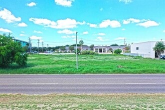 7002 Rocio Dr, Laredo, TX - AERIAL map view - Image1