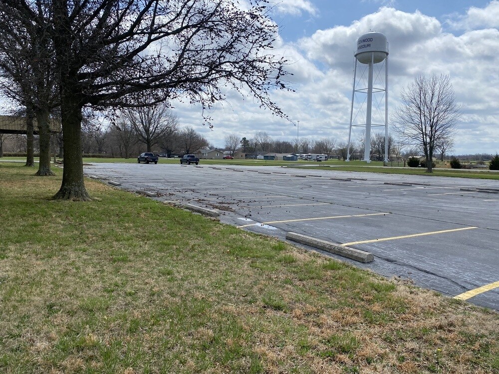 500 10th, Lockwood, MO 65682 Industrial for Sale