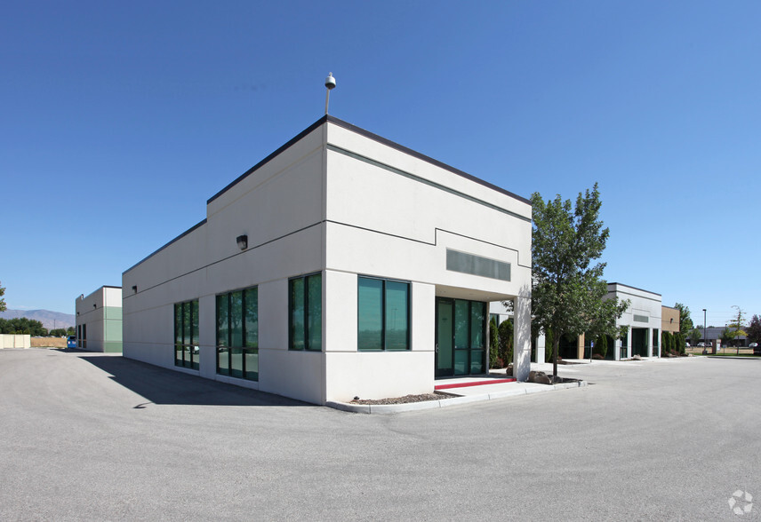 9632 W Emerald Ave, Boise, ID for lease - Building Photo - Image 2 of 8