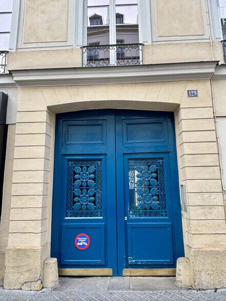 129 Rue De Turenne, Paris for lease - Building Photo - Image 2 of 11