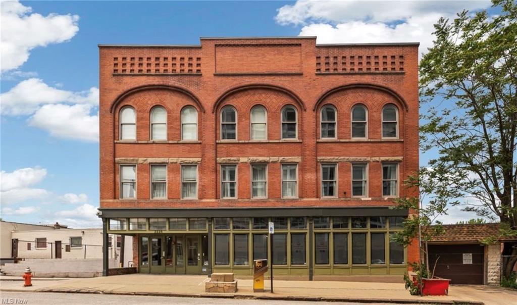 2220 Superior Via, Cleveland, OH 44113 The Galewood Building
