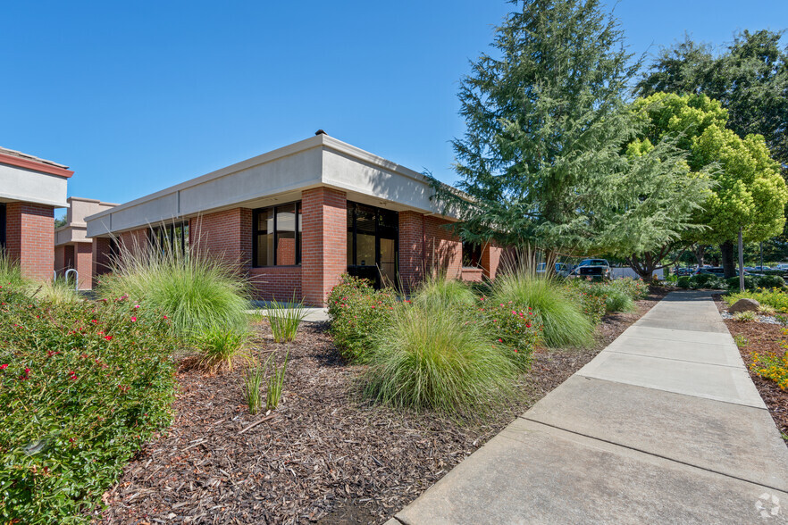 177 Parkshore Dr, Folsom, CA for lease - Building Photo - Image 3 of 5