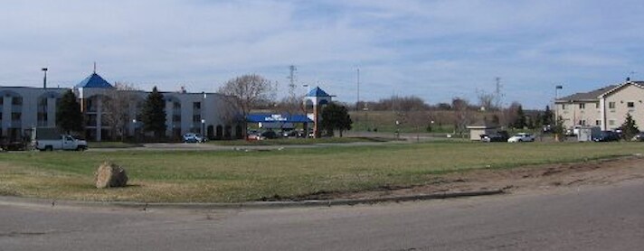 3912 E 12th Ave, Shakopee, MN for sale - Building Photo - Image 1 of 1