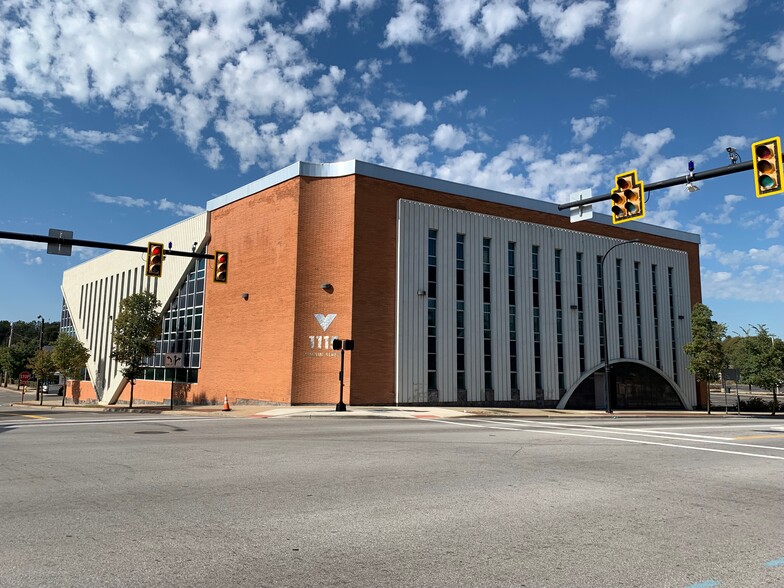 1115 S Main St, Akron, OH for sale - Building Photo - Image 1 of 1