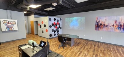 15875 Franklin Trl, Prior Lake, MN for lease Interior Photo- Image 2 of 6