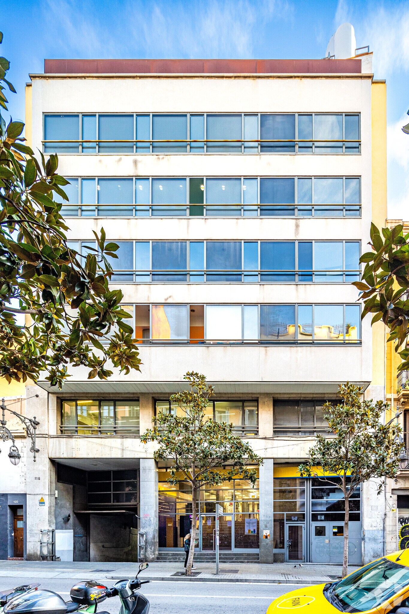 Carrer Gran de Gràcia, 118, Barcelona, Barcelona for sale Primary Photo- Image 1 of 1