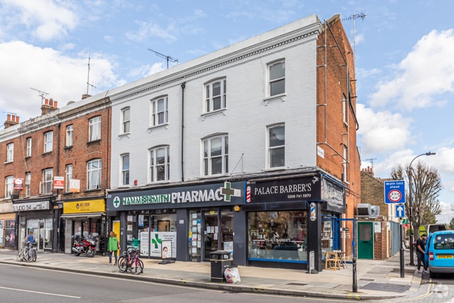 109-111C Fulham Palace Rd, London for lease Primary Photo- Image 1 of 8