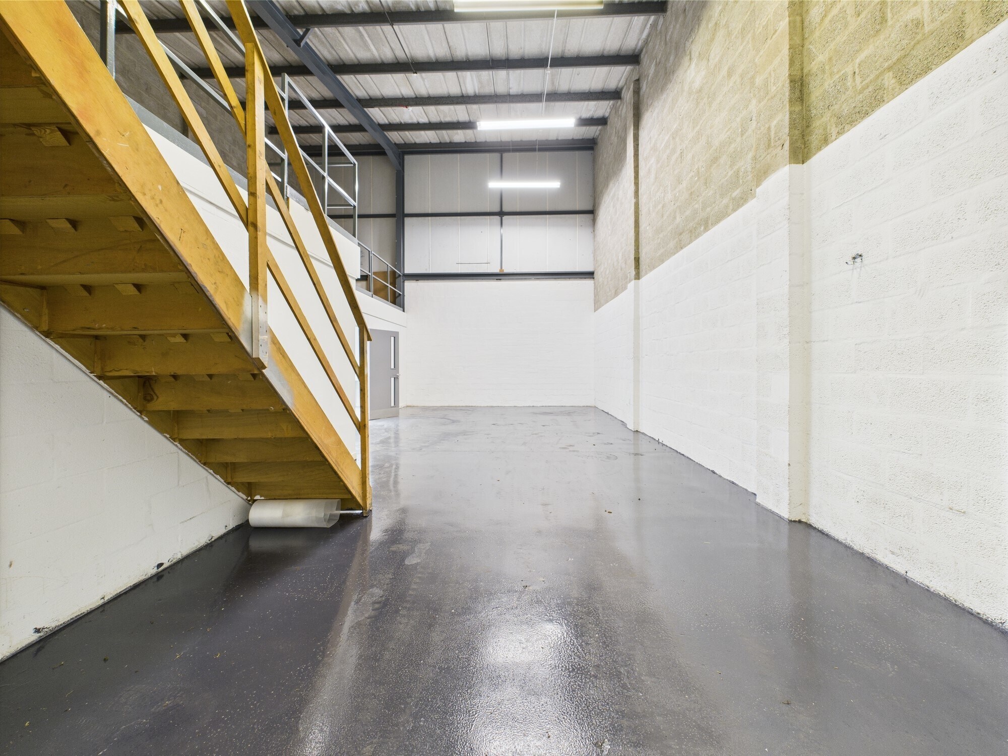 Denmore Rd, Bridge Of Don for lease Interior Photo- Image 1 of 4