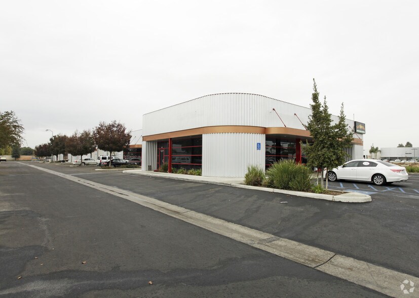 Bakersfield Auto Mall >> 3001 Auto Mall Dr Bakersfield Ca 93313 Office Space For Bakersfield Auto Mall >> 3001 Auto Mall Dr Bakersfield Ca 93313 Office Space For