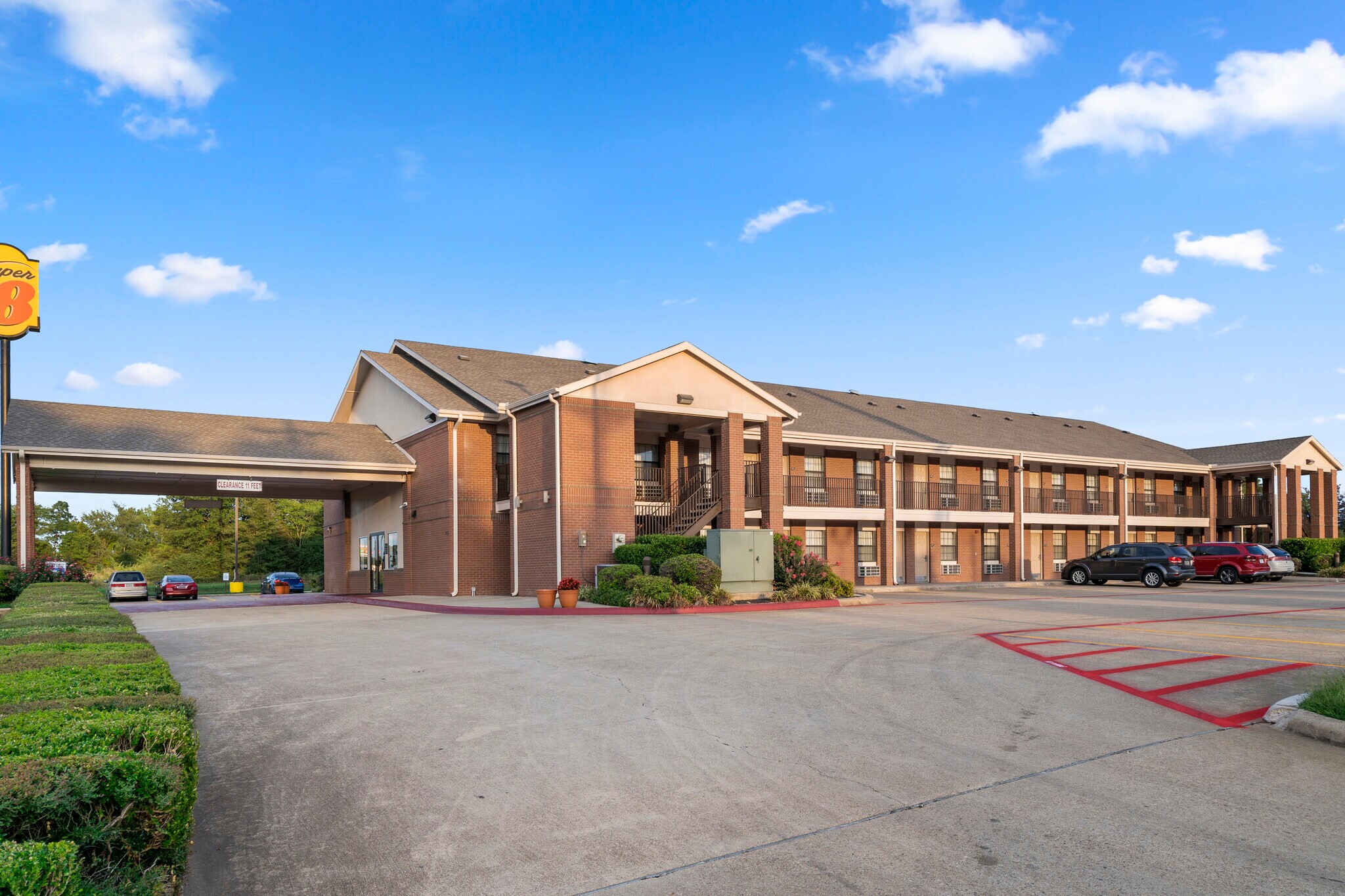 401 Interstate 30 W, Mount Vernon, TX for sale Primary Photo- Image 1 of 1