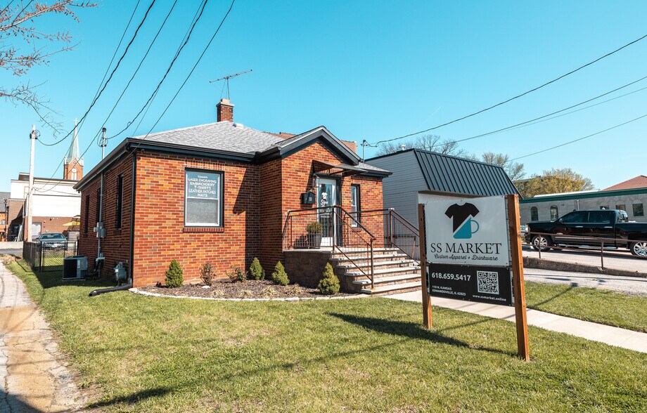 110 N Kansas St, Edwardsville, IL 62025