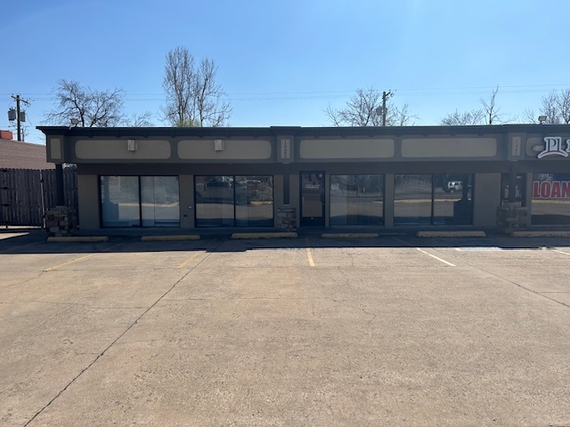 1920 NW Cache Rd, Lawton, OK for lease Building Photo- Image 1 of 12