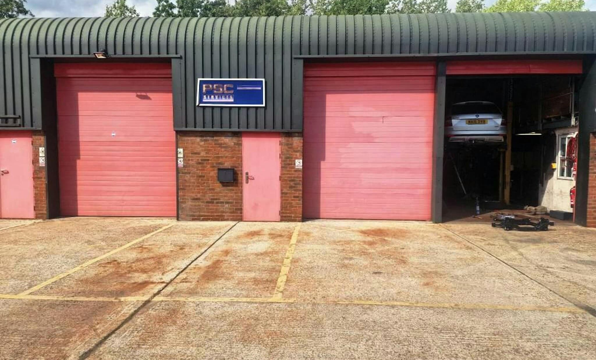 Bramley Rd, Tadley for lease Building Photo- Image 1 of 4
