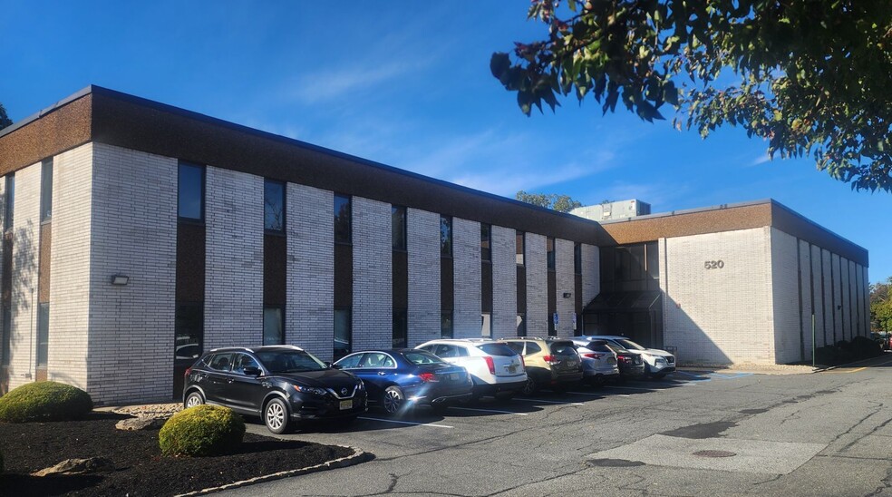 520 Speedwell Ave, Morris Plains, NJ for lease - Building Photo - Image 1 of 5