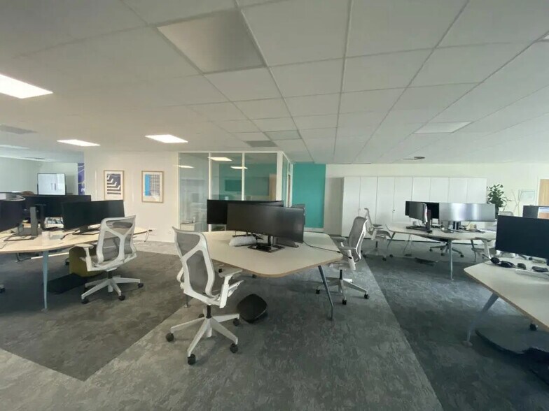 Office in Cesson-Sévigné for lease - Interior Photo - Image 3 of 12