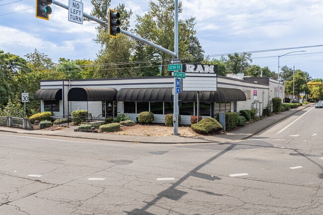 More details for 515 12th St SE, Salem, OR - Retail for Auction