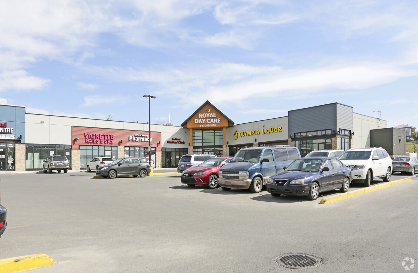 500 Royal Oak Dr NW, Calgary, AB T3G 5J7