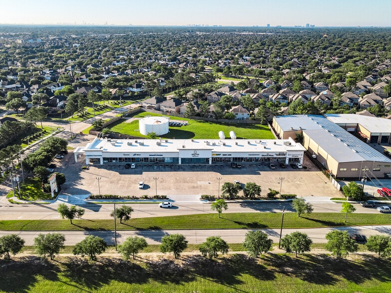 16427 W Little York Rd, Houston, TX for lease - Building Photo - Image 2 of 10