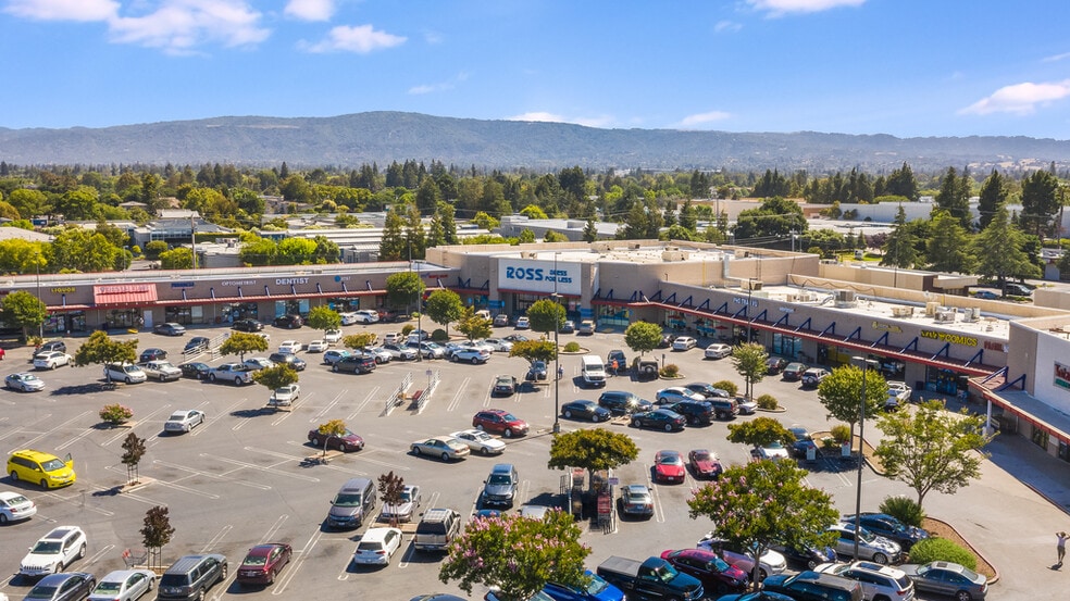 1030 N Rengstorff Ave, Mountain View, CA for lease - Building Photo - Image 1 of 50