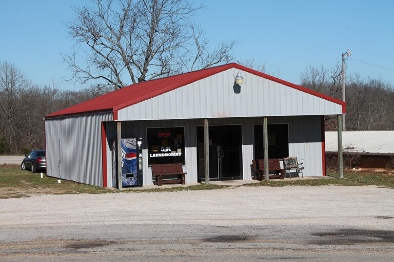 506 E 7th St, Mountain View, MO for sale - Building Photo - Image 1 of 1